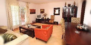 Hotel Leo Alcaudon-Alcaravan Isla Canela