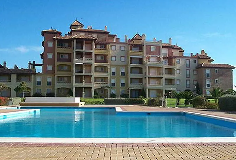 Leo Alcaudon-Alcaravan Hotel Huelva