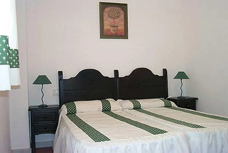 Hotel Leo Alcaudon-Alcaravan Isla Canela