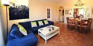 Leo Alcaudon-Alcaravan Hotel Huelva 4*,